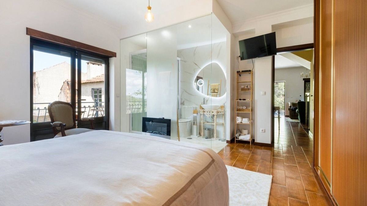 Figueiro dos Vinhos Apartment | Vintage Charm Meets Modern Comfort