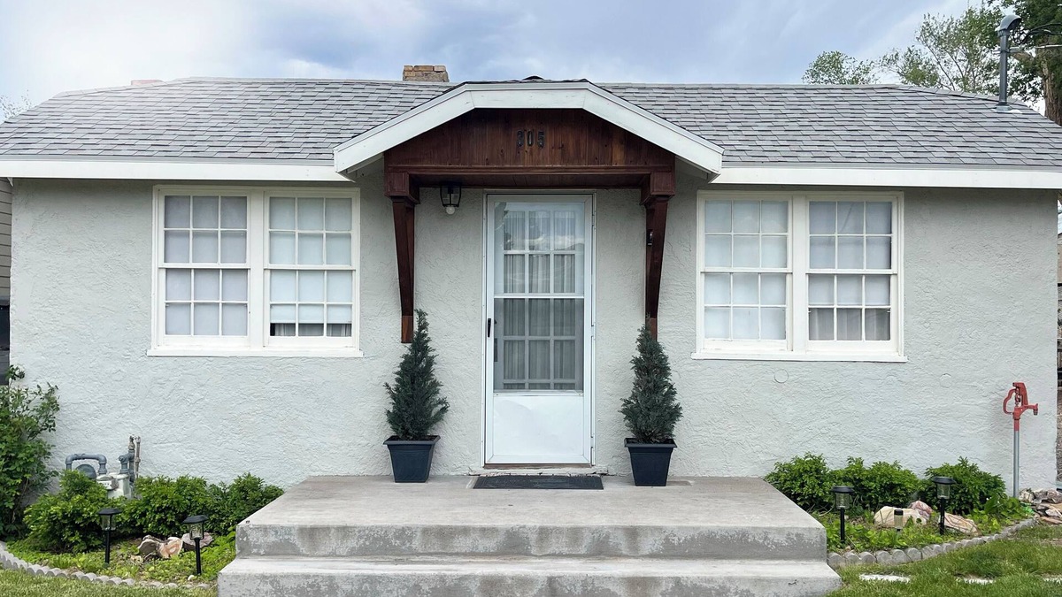 Marysvale Cottage | Vintage Cottage - In Town - Paiute ATV Trail Road - Sleeps 6