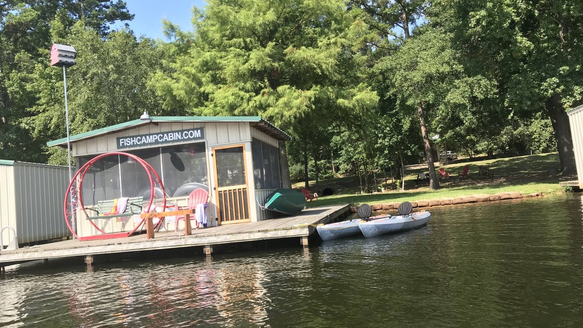 Hawkins Cabin | Vintage Cottage on Lake! Fish Camp Cabin FREE kayak, canoe & bike use!