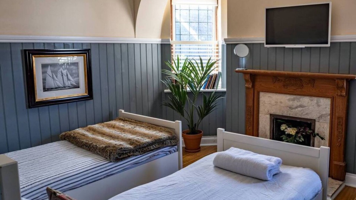Maldon House | Vintage Cottage on OSEA Island