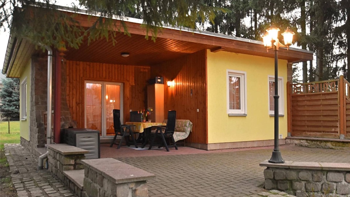 Mechelgruen House | Vintage-Ferienhaus mit Terrasse in Trieb