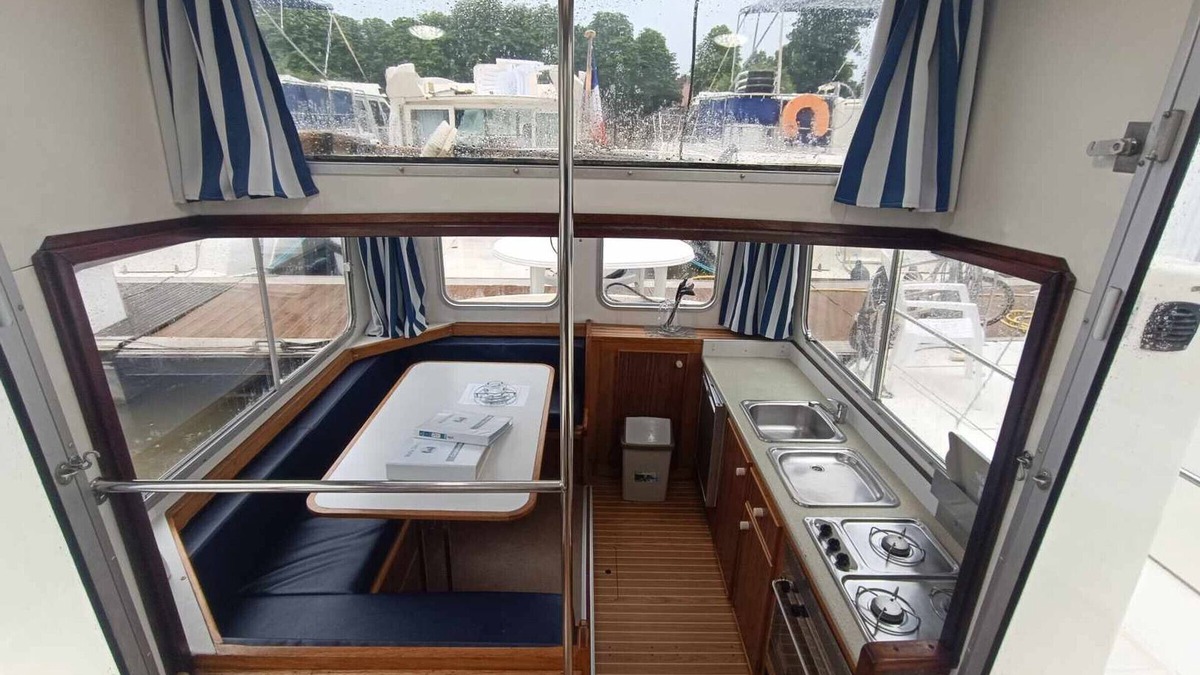 Pontailler-sur-Saone Boat Rental | Vintage Houseboat with Terrace - Sleeps 7