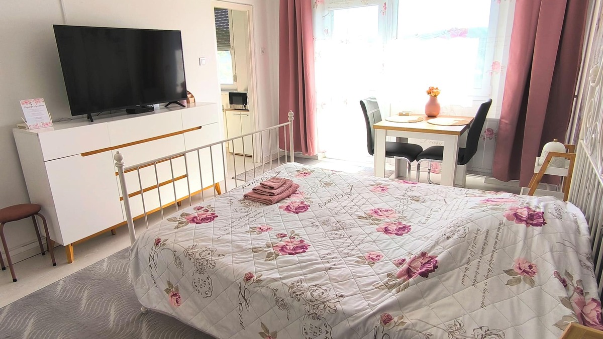 Hamor Apartment | Vintage love apartment in Miskolc - A piece of love