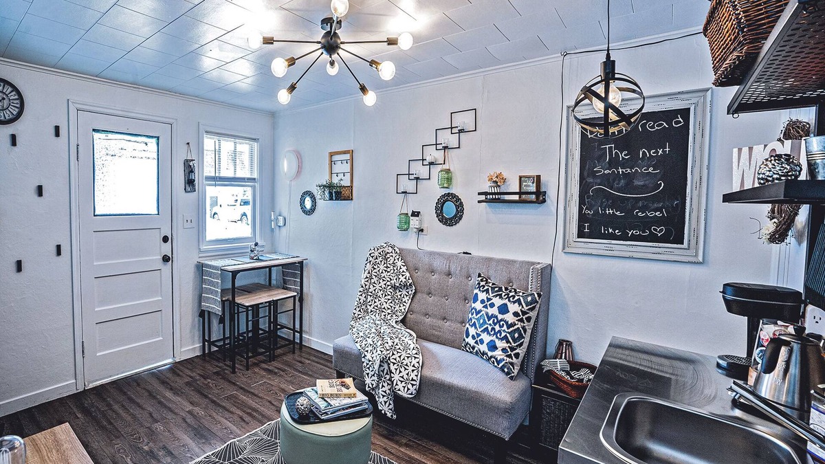 Mullan Apartment | Vintage Motel Riverside Apt. #7