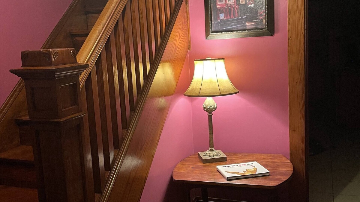 Oakley House | Vintage Oakley Home