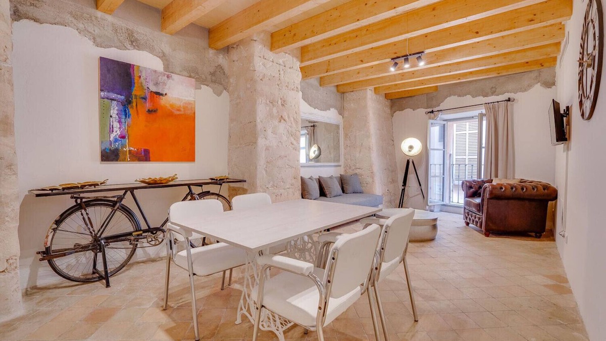 Cort Apartment | VINTAGE PALMA PALACE (SUPERIOR 3) TI/200