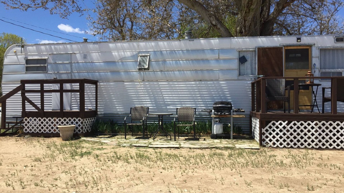 Baker House | Vintage remodeled 1952 trailer with wonderful views of the mountains.