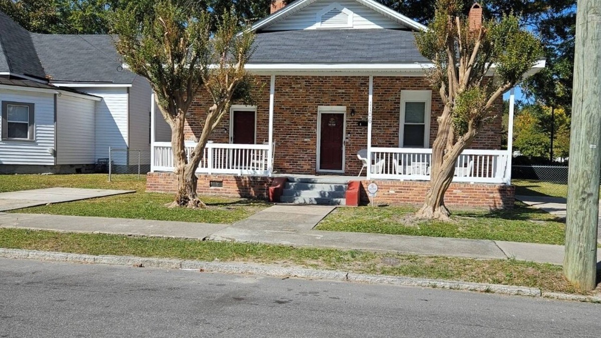 Greenville Apartment | Vintage2 Chestnut Duplex