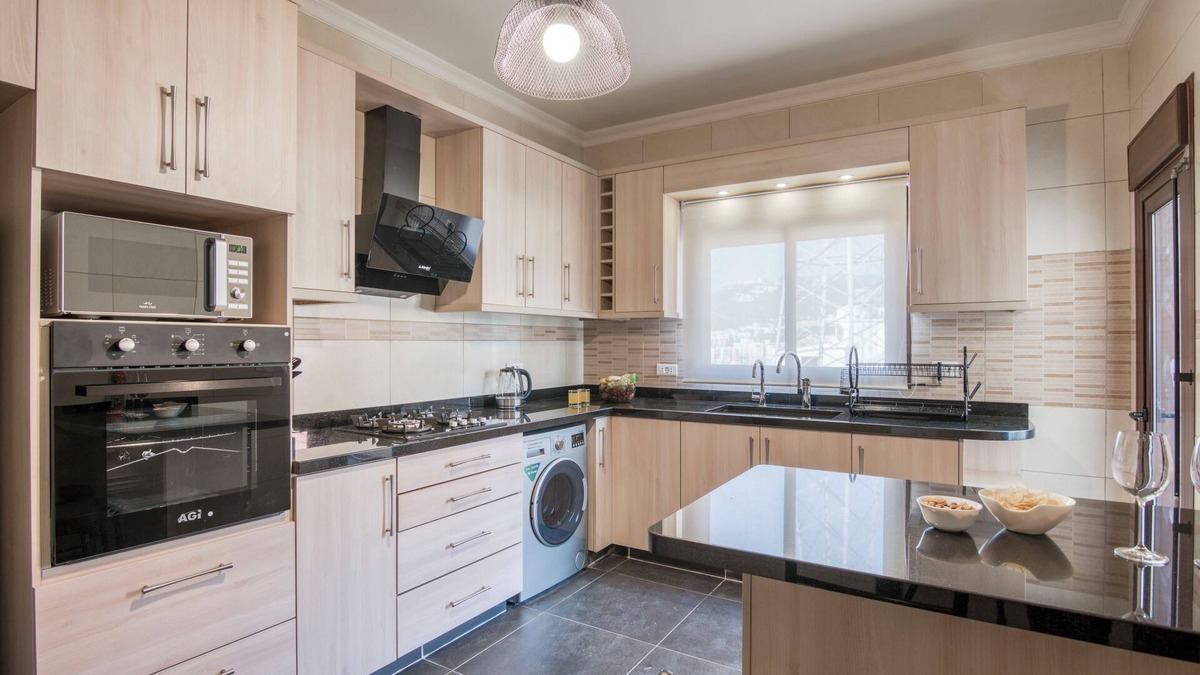 Zouk Mosbeh Apartment | Vinyl 3-Bedroom Apartment in Zouk Mikael