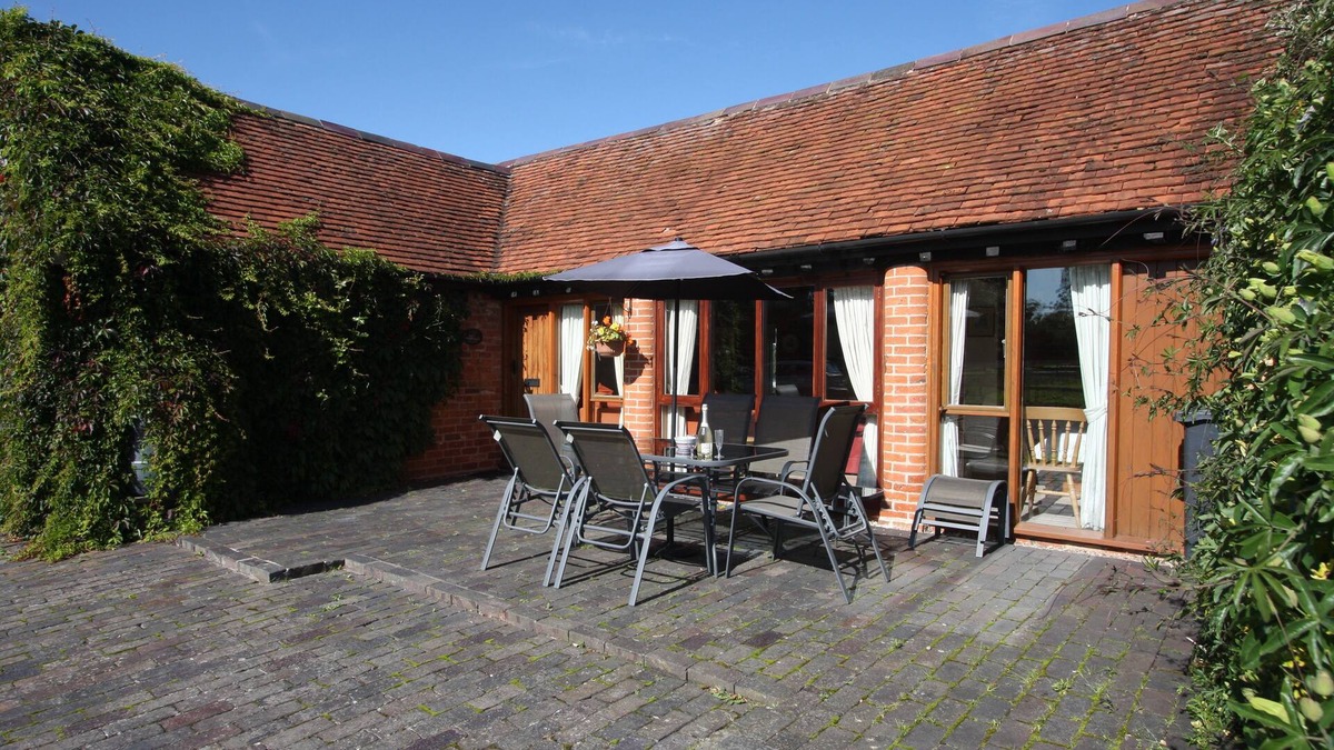 Little Witcombe House | Viola Cottage - Whitley Elm Cottages - 2 bedroom cottage Sleeps 4 - 6 + cot