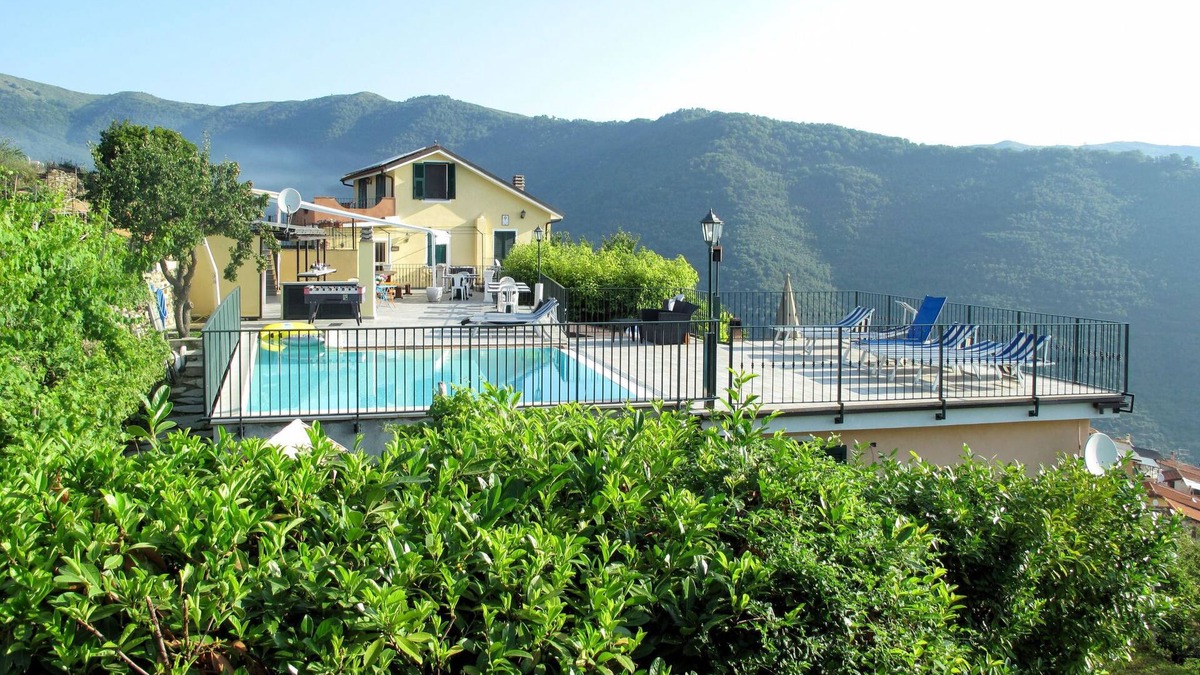 Valloria Apartment | Viola (VLO203) by Interhome