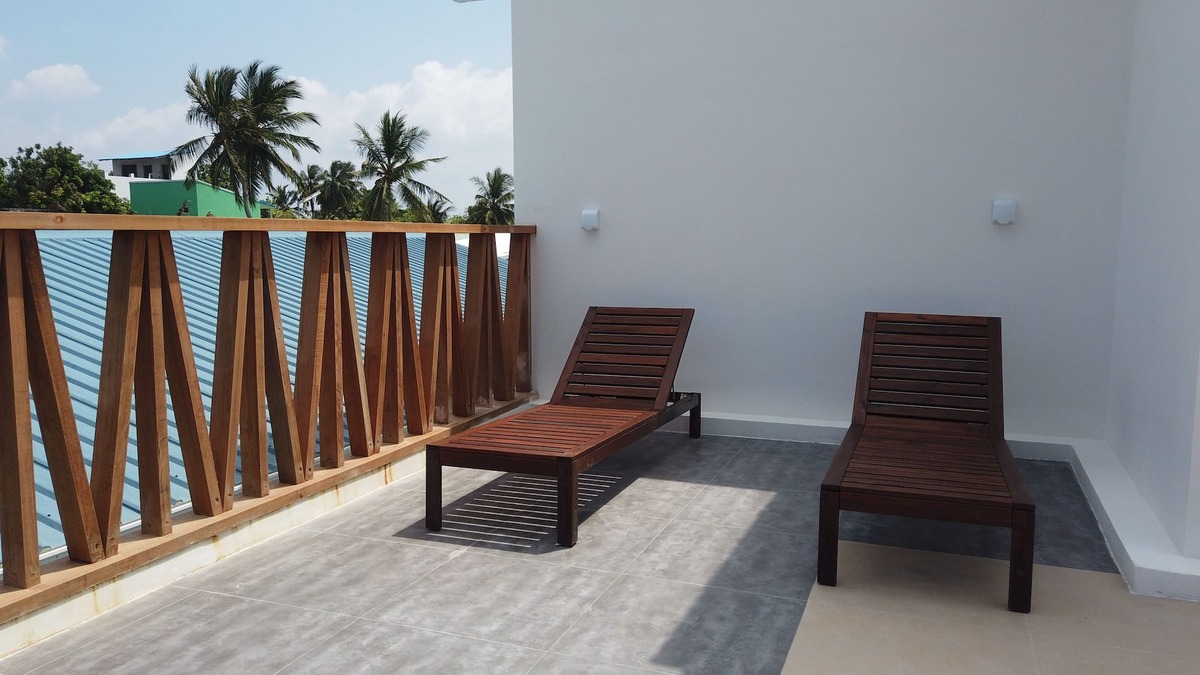 Dharavandhoo Hotel | Violet Inn by Blue Surge