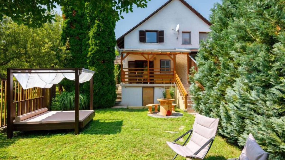 Balatonkenese House | Violetta 3 by Interhome
