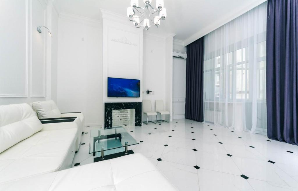 Besarabka Apartment | VIP near Premier Palace & Arena city