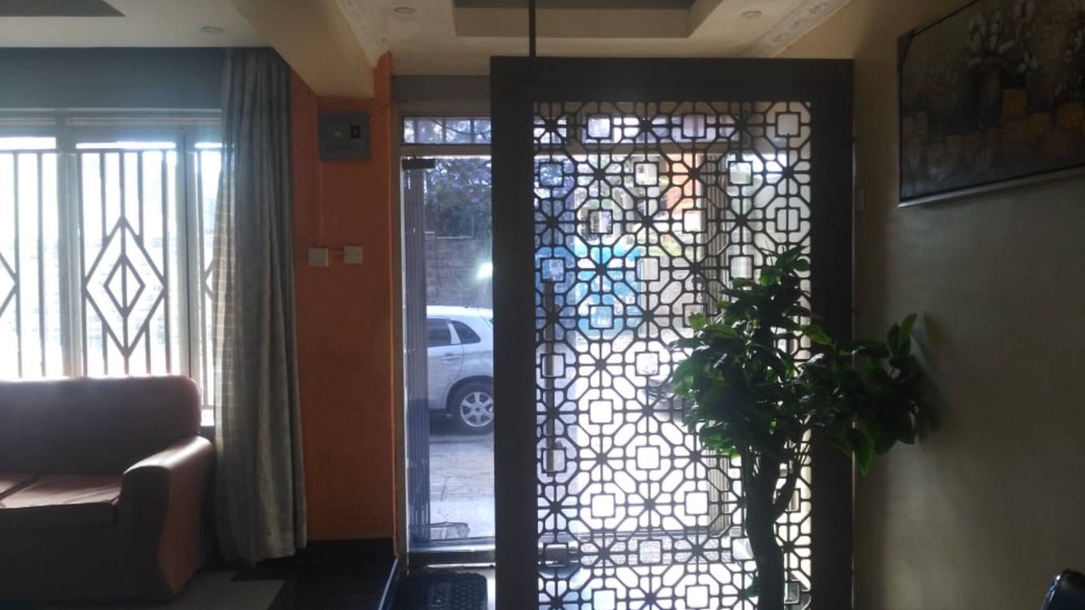 Mai Mahiu Hotel | VIP Nest Lounge