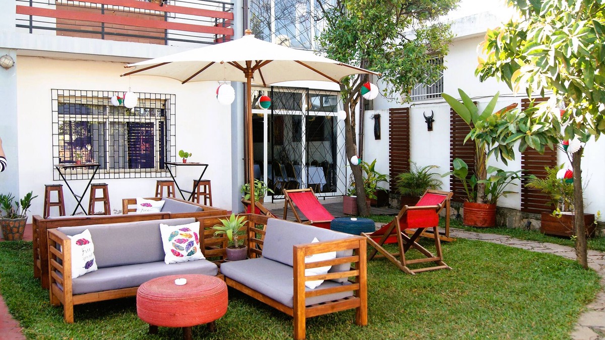 Antananarivo House | VIP ROOM + TRANSFERS + SERVICES