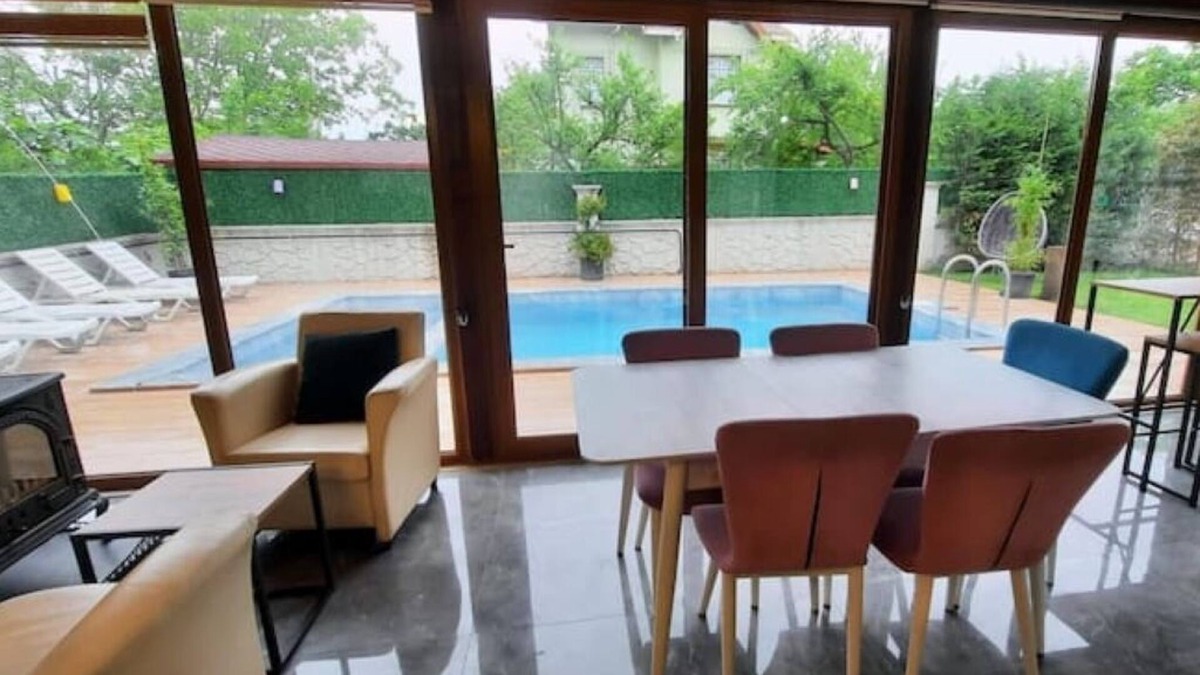 Sapanca Villa | Vira Villa & Nil Konaklama(SICAK HAVUZ)nn