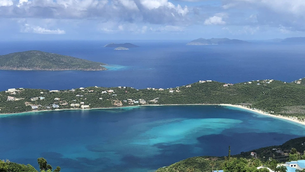 Estate Lerkenlund Apartment | Virgin Island Villa Suite, View, Private Pool & Hot Tub!