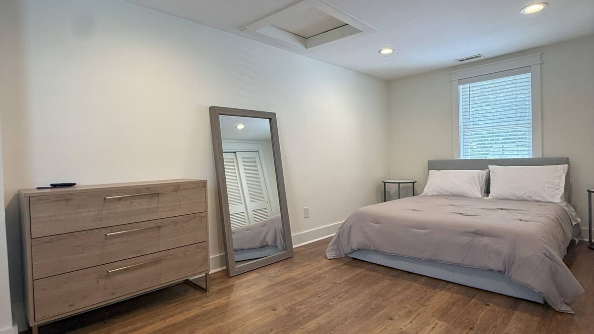 Northeast Virginia Beach Apartment | Virginia Beach Ocean Breeze