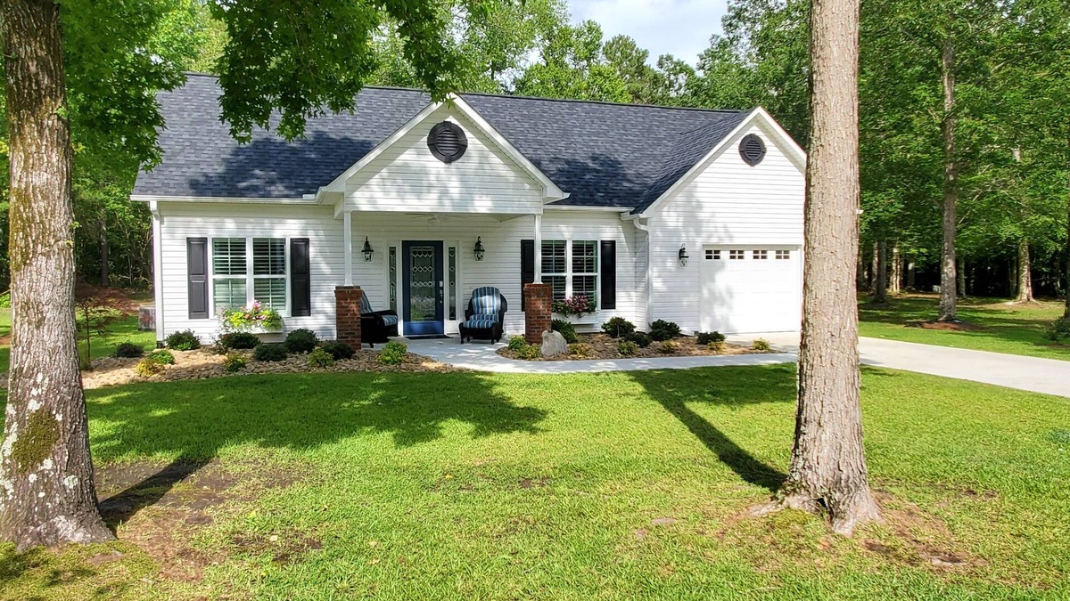Westgate House | Virginia County Cottage