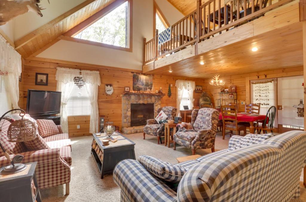 Fulks Run House | Virginia Mountain Cabin with Decks and Fireplaces