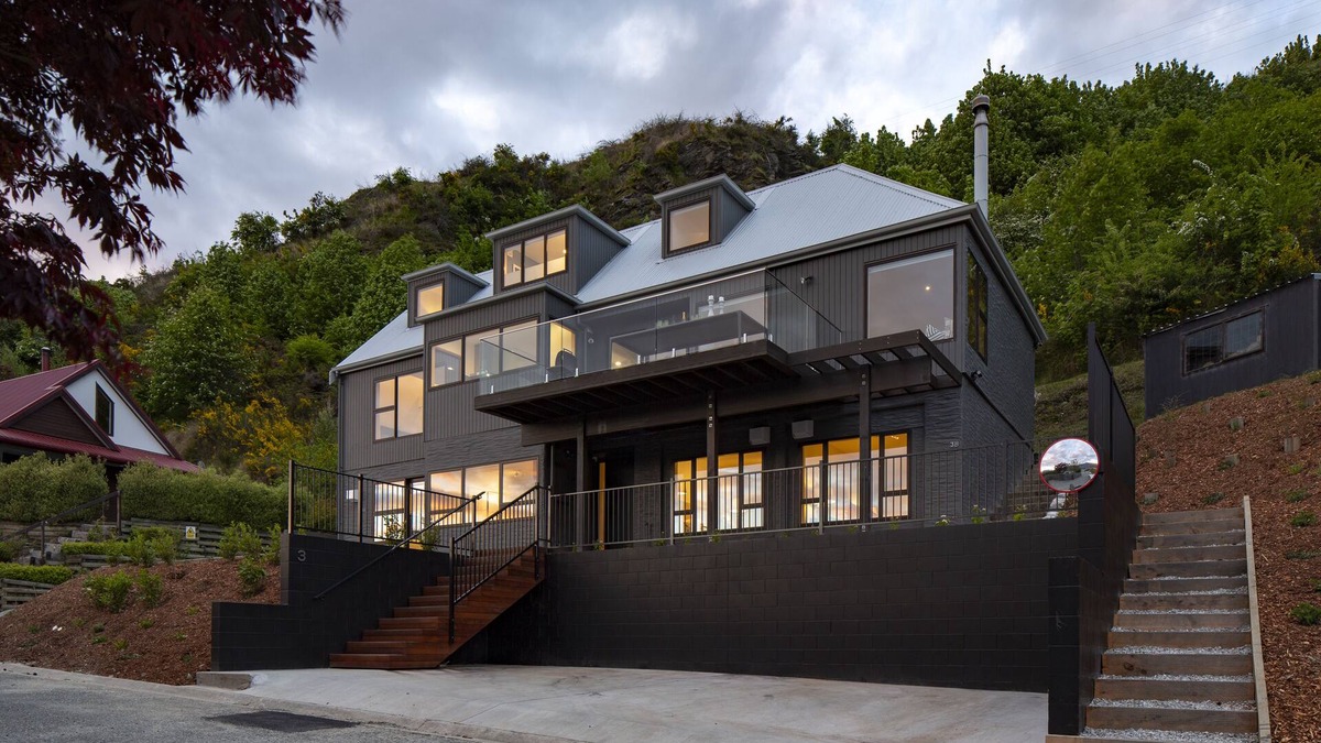 Queenstown House | Viscount Lodge with Hot Tub