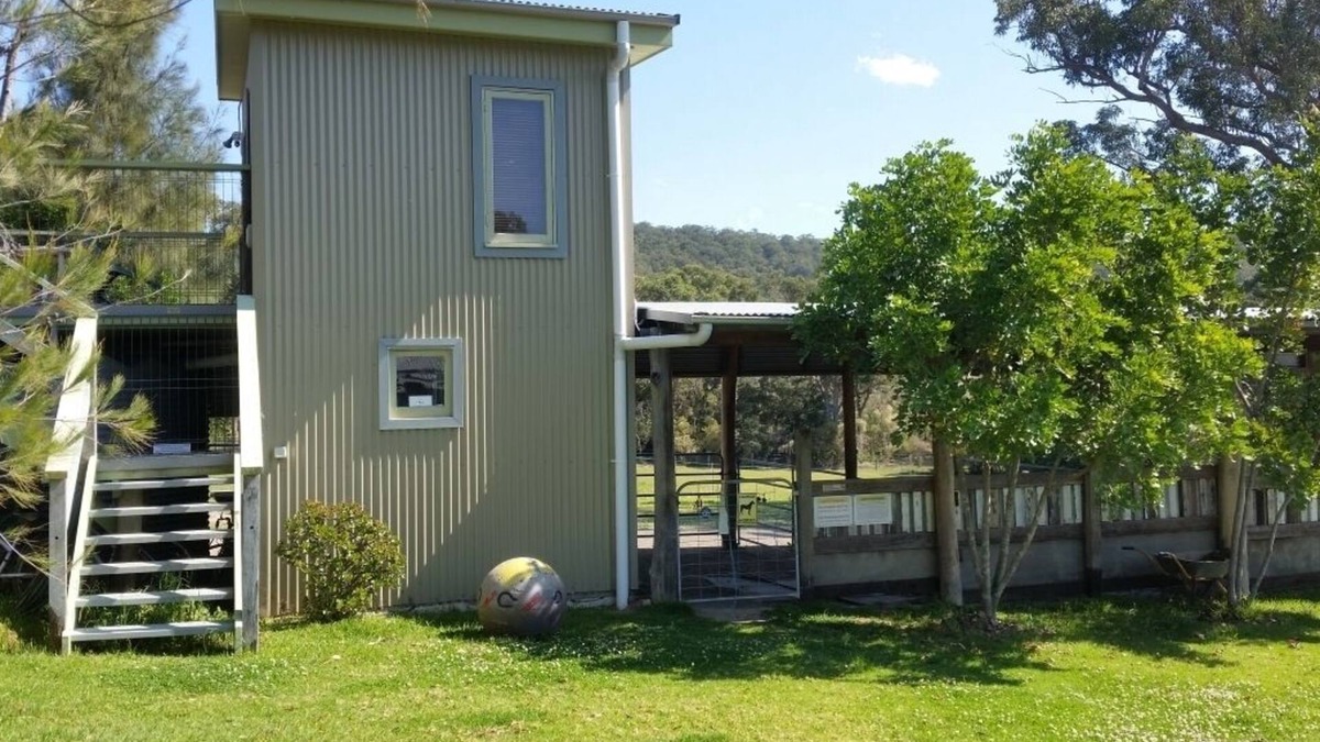 Mandalong Cabin | Visit our Stables Studio, for a relaxing & rejuvenating weekend away from it all