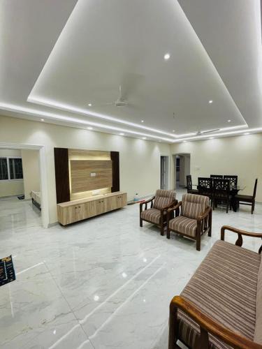 Banjara Hills Apartment | Visitors Lounge by MMG - 2&3BHK Furnished - Rd 12 Banjara Hills