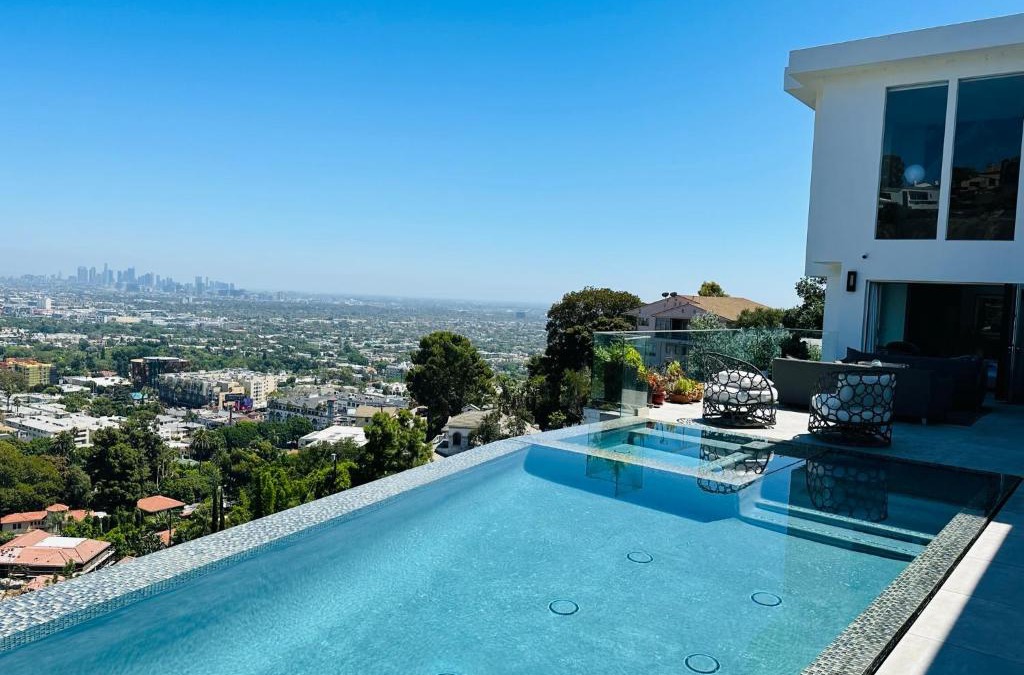 Hollywood Hills West House | Vista Bliss Retreat-Private Room