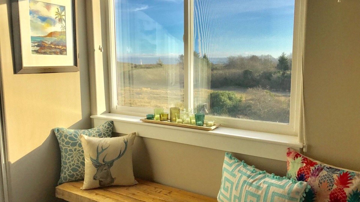 Ocean Shores Condo | Vista Del Mar Beach Condominium - Oyhut Bay Seaside Village
