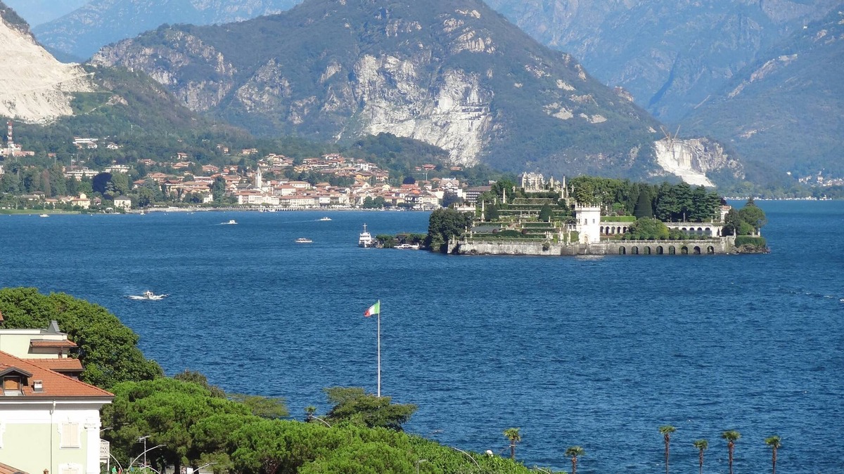 Stresa Apartment | Vista Lago in centre of Stresa, large terrace, sweeping view of lake, WiFi, A/C