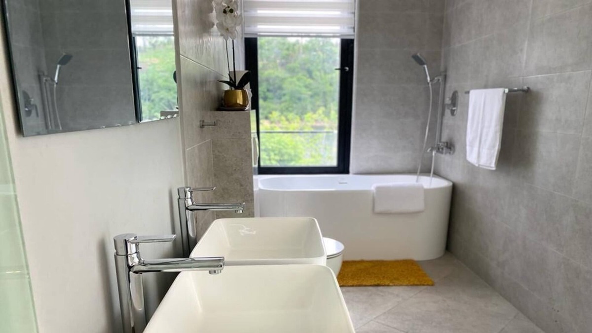 Akosombo Bed & Breakfast | Vista Lakeside Residences