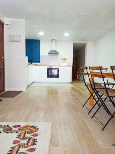 Burjasot Apartment | Vistas a las palmeras
