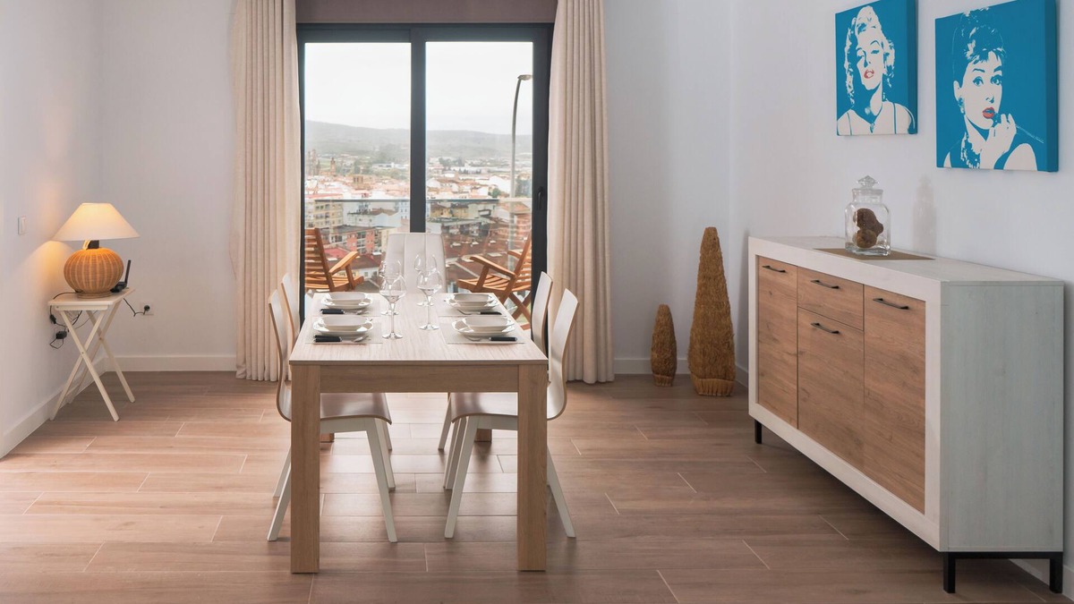 Plasencia Apartment | ¡vistas Increíbles y Confort en Plasencia! Apartamento con Piscina, Garaje