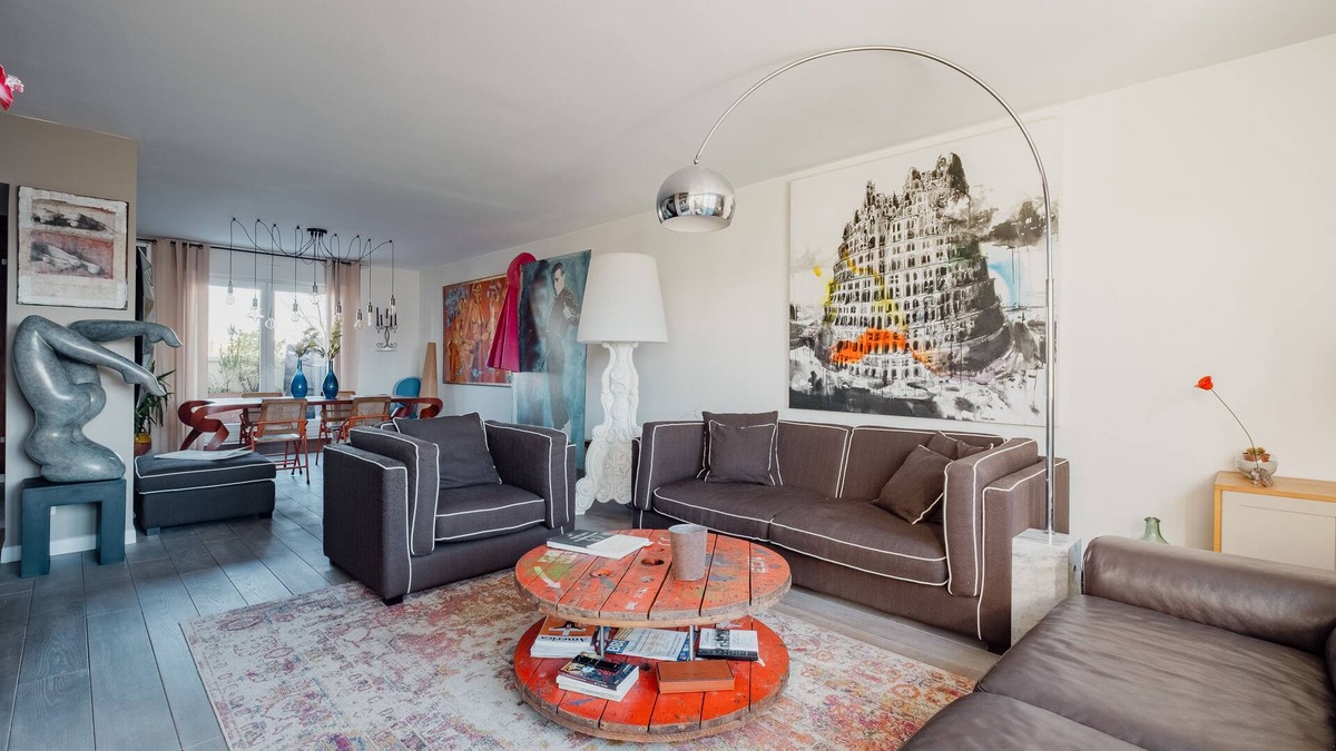 Silly-Gallieni Apartment | Visual Exultation, by Veeve