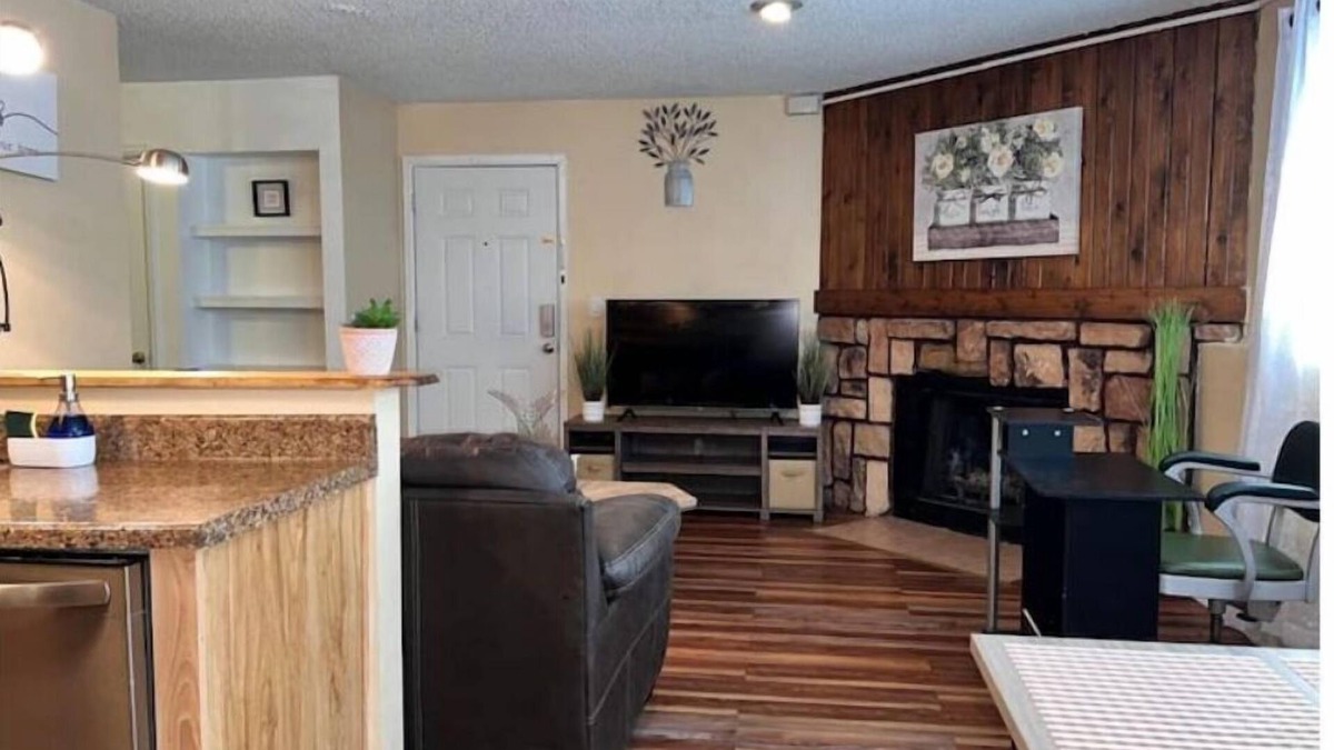 Southeast Colorado Springs Apartment | Vita Lux Domain