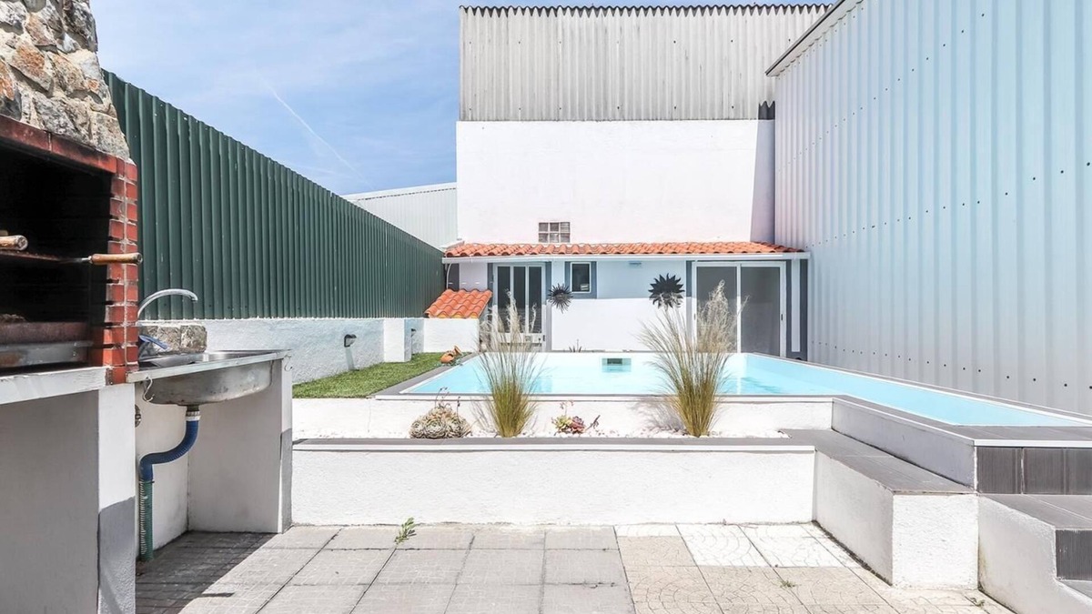Charneca de Caparica e Sobreda Cottage | Vita Portucale | Charneca Caparica Pool