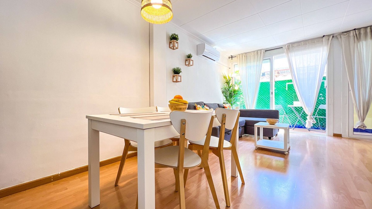 Calella Apartment | Vivalidays Albert - Calella