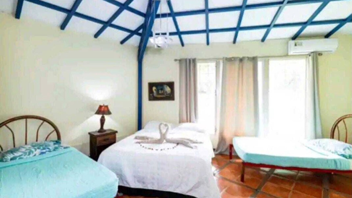 Santa Barbara House | Vive La Experiencia de tus Vacaciones en Guanacaste