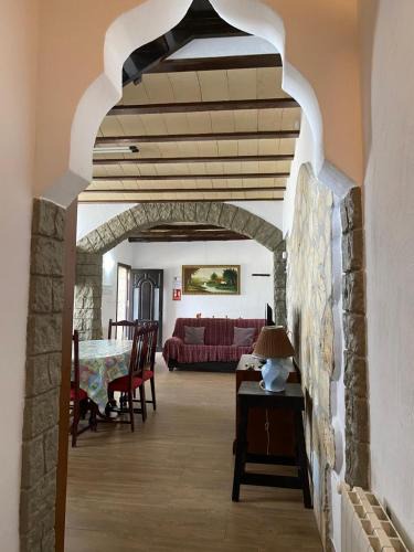 Fontanar House | Vivienda Turística de Alojamiento Rural "El Pino"