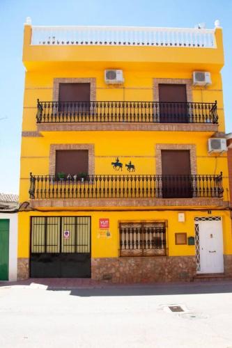 Montiel House | Vivienda Turistica Maria De Padilla