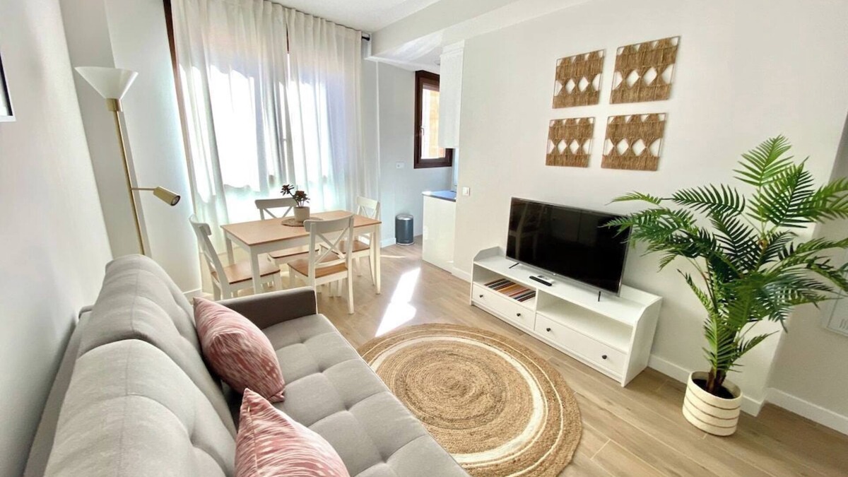 Tetuan Condo | Vivodomo | Free parking, new, lots of sunlight