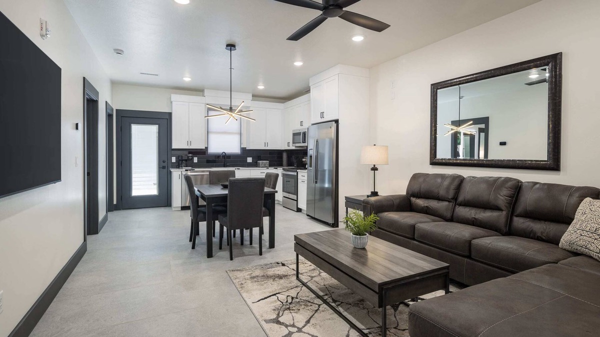Moab South Valley Apartment | Vizcaya #10 - Moab's Newest Luxury Rental