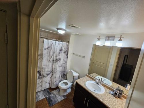 Katy Apartment | Vizsal