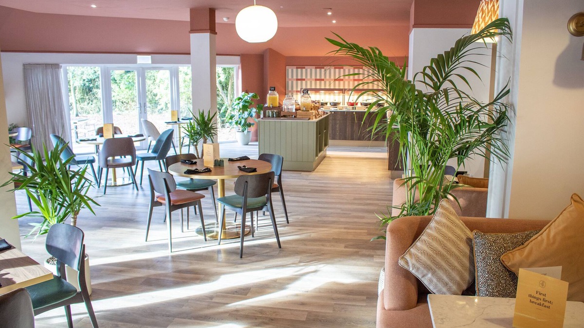 Corby Hotel | voco Rockingham Forest Corby by IHG