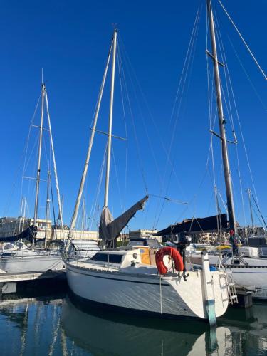 Deauville City Centre Boat Rental | Voilier Loc Han