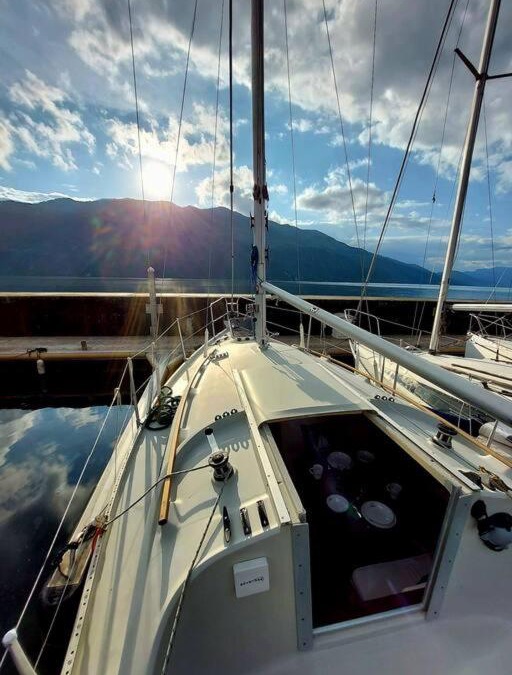 Aix-les-Bains Boat Rental | Voilier Sunbeam Yachts 27,5 à quai au Grand Port Aix les Bains