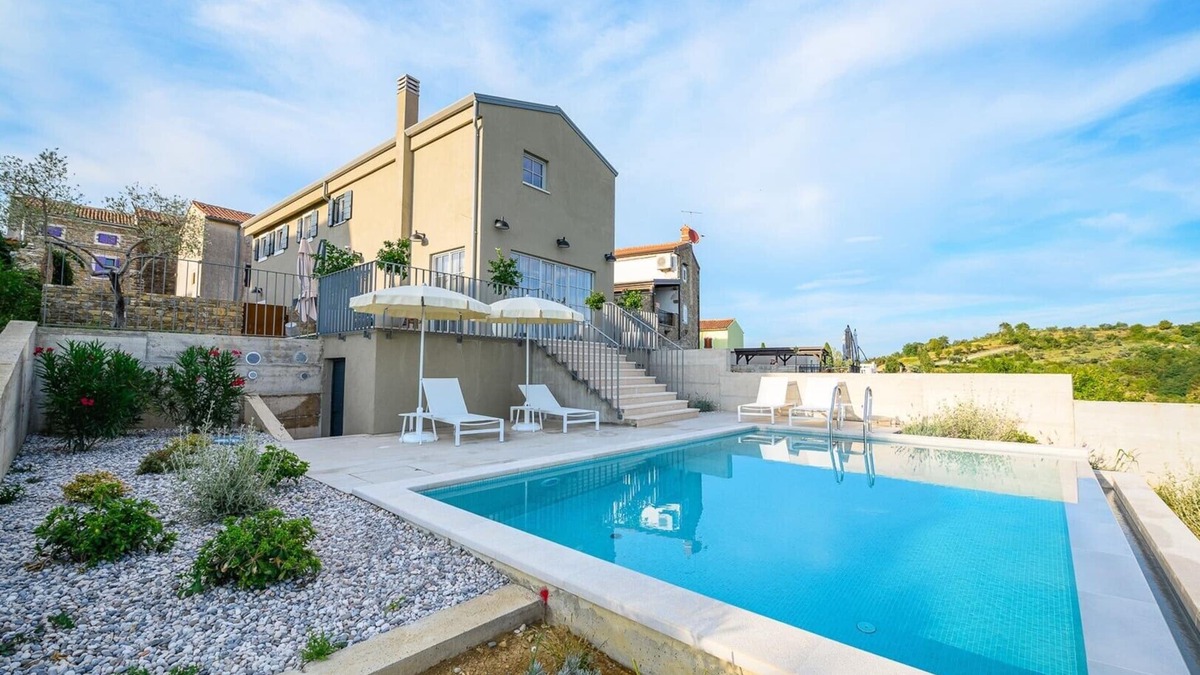 Momjan House | Volare e Cantare Villa with heated pool