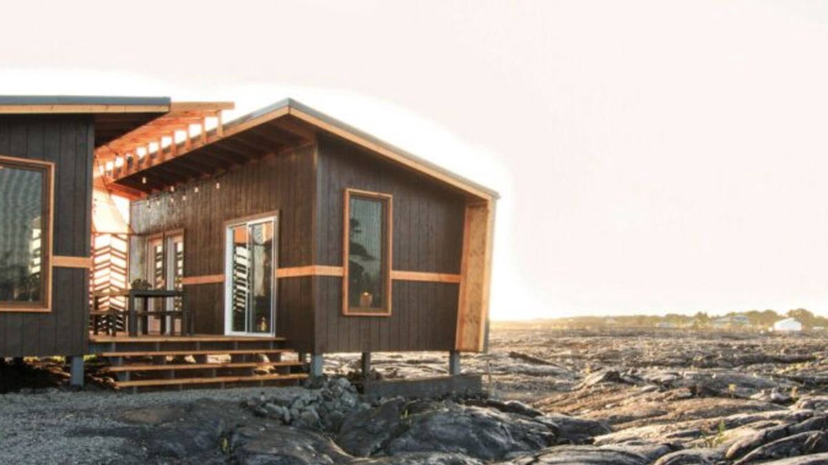 Kalapana House | Volcano Escape Epic Tiny Home on Lava Field with Volcano Views