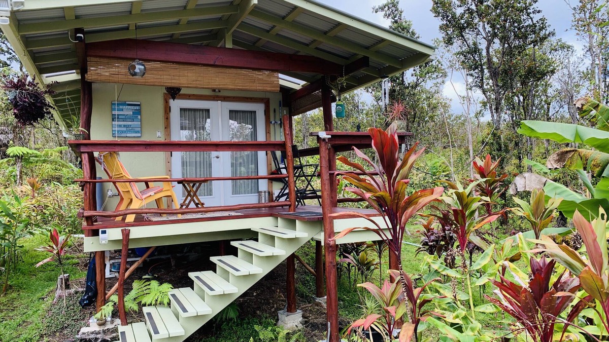 Volcano Cabin | Volcano Off the Grid Eco Cabin Retreat in the heart of the tropical raiforest.